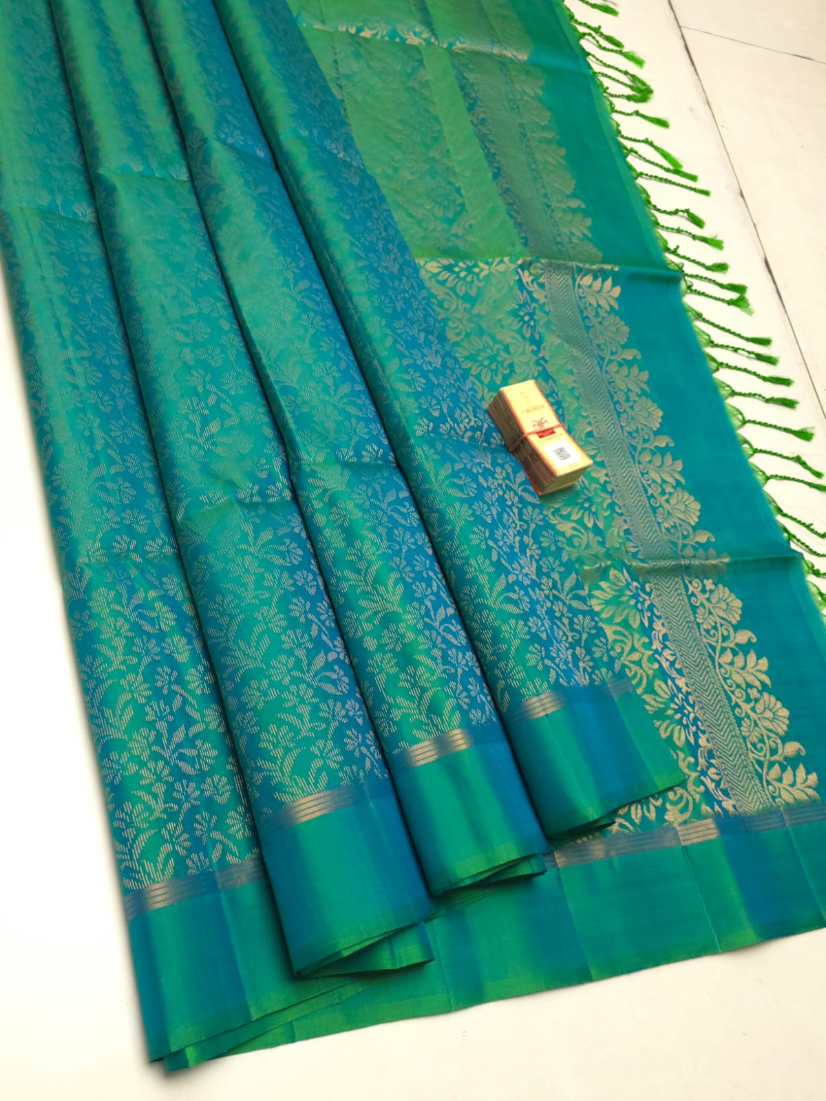 Handloom Silk Saree 1100