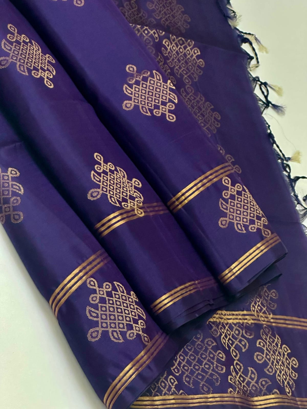 Handloom Silk Saree 230