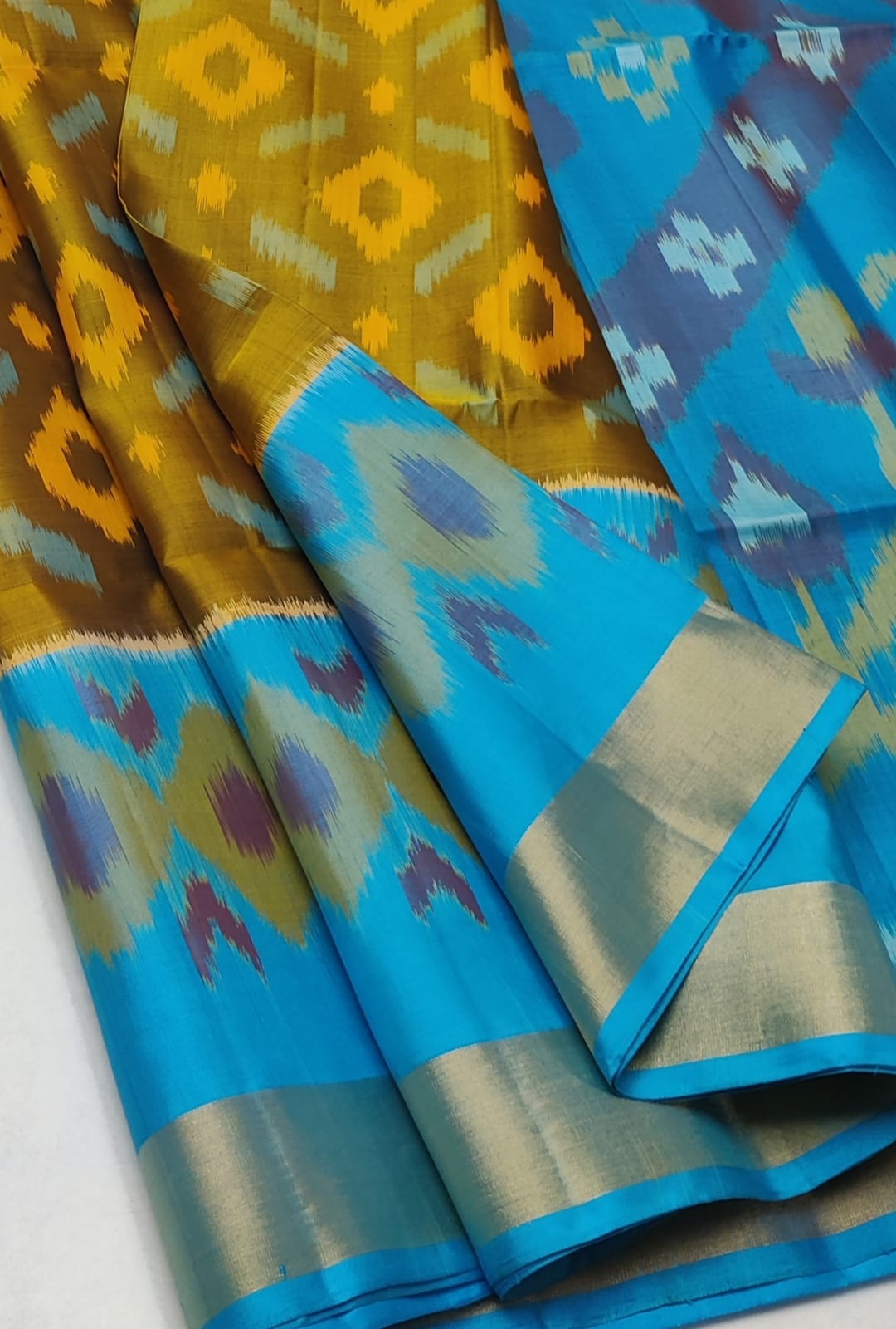 Handloom Pochampalli Silk Saree - 2004