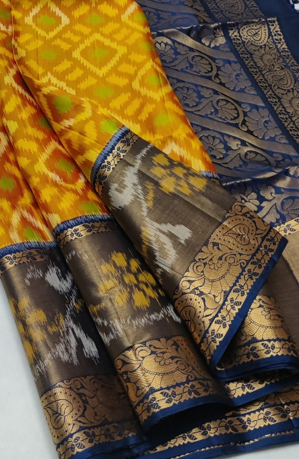 Handloom Pochampalli Silk Saree - 2028