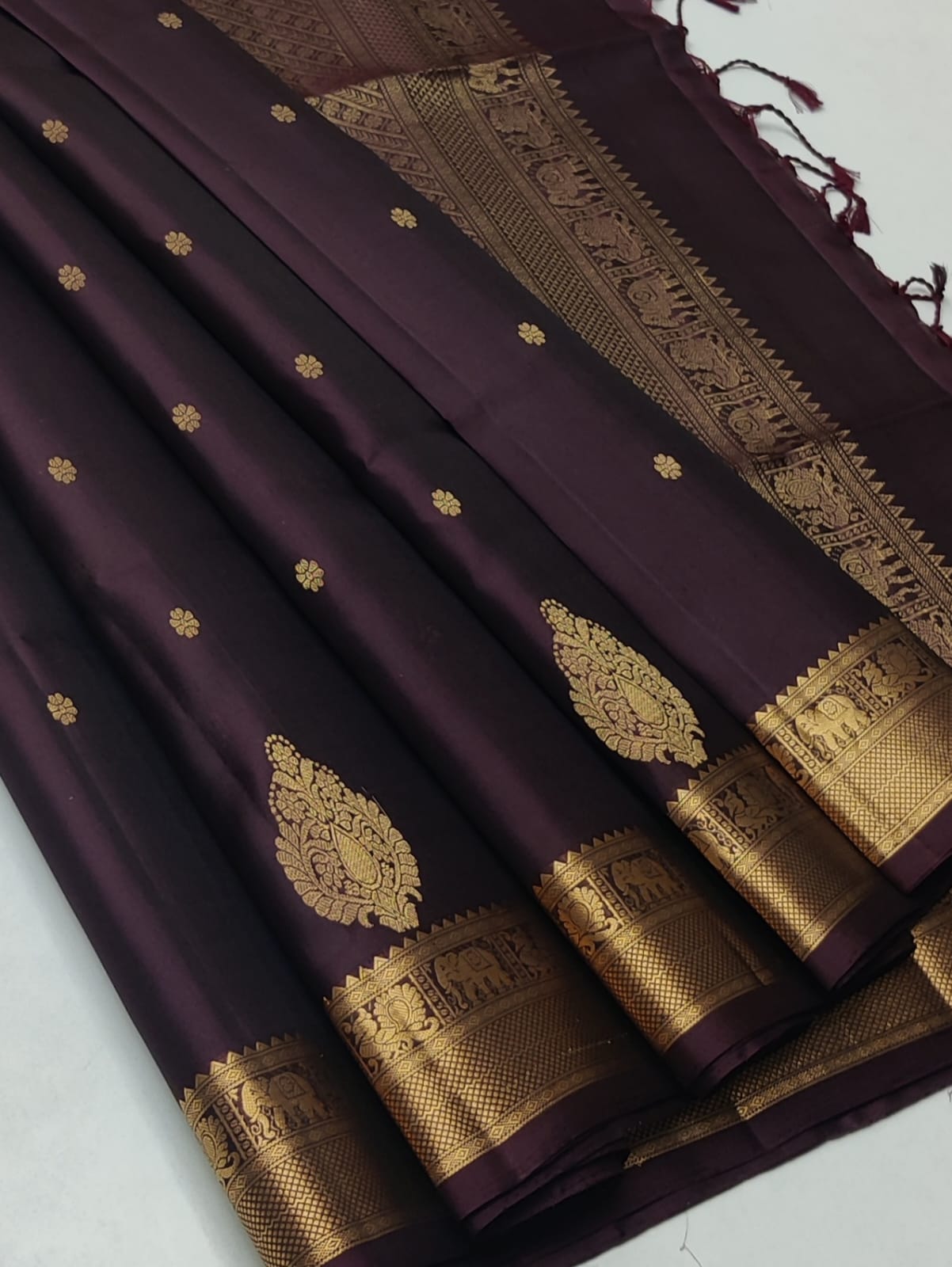 Handloom Silk Saree with Traditional Border - 2048