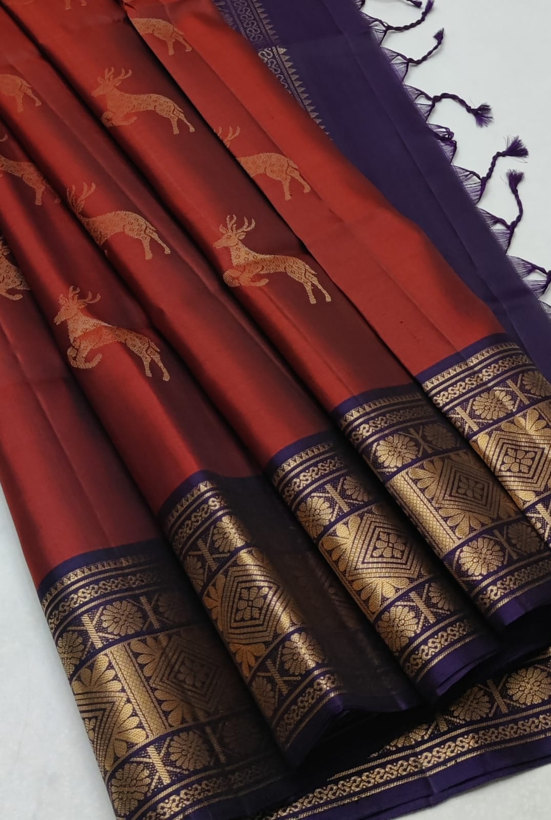 Handloom Silk Saree with Traditional Border - 2064