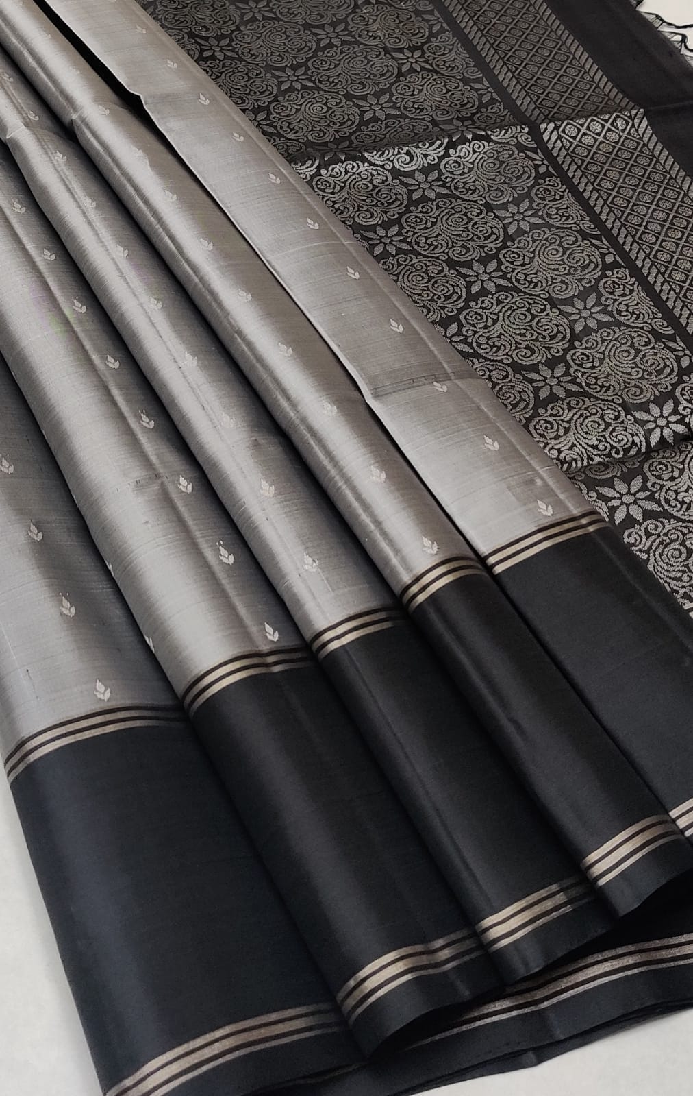 Handloom Silk Saree 106