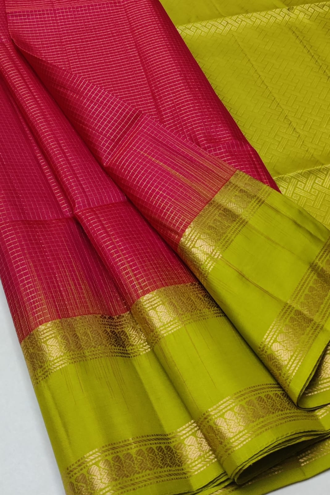 Handloom Silk Saree 832