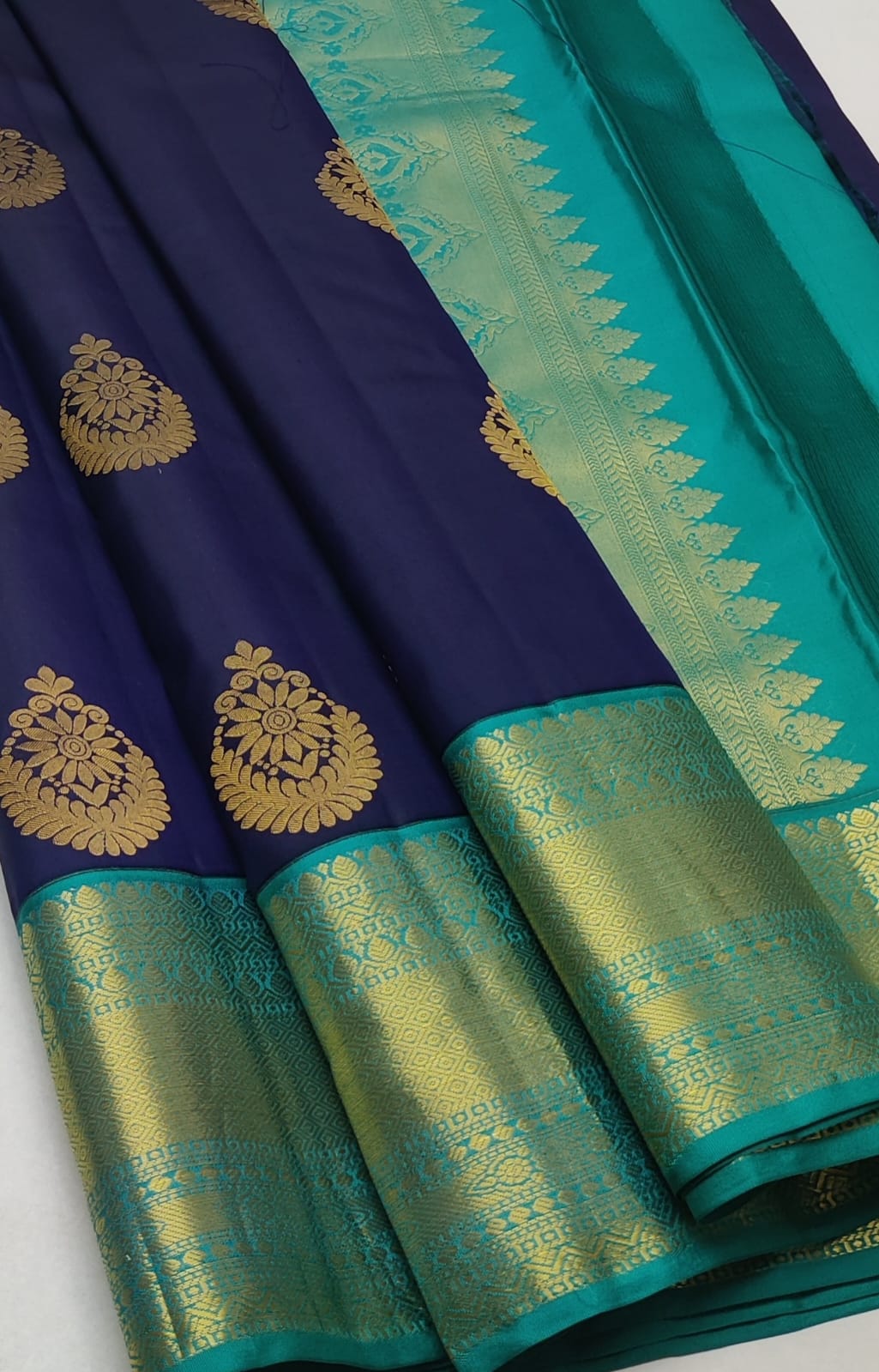 Handloom Silk Saree 1711