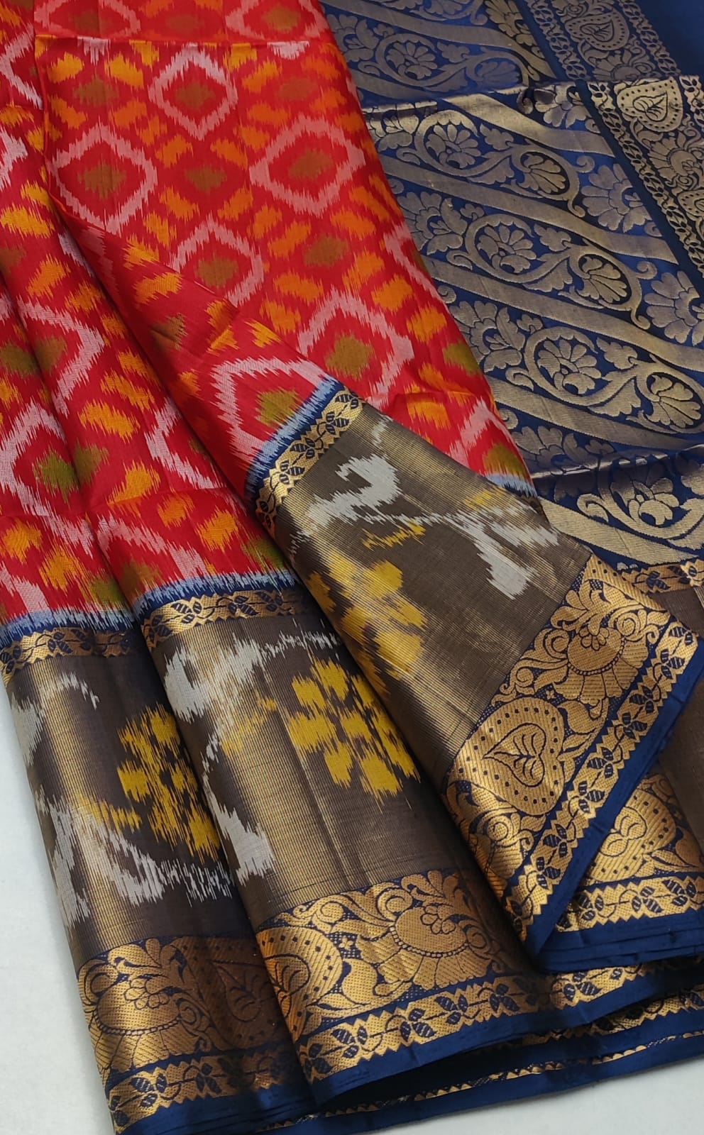 Handloom Pochampalli Silk Saree - 2031