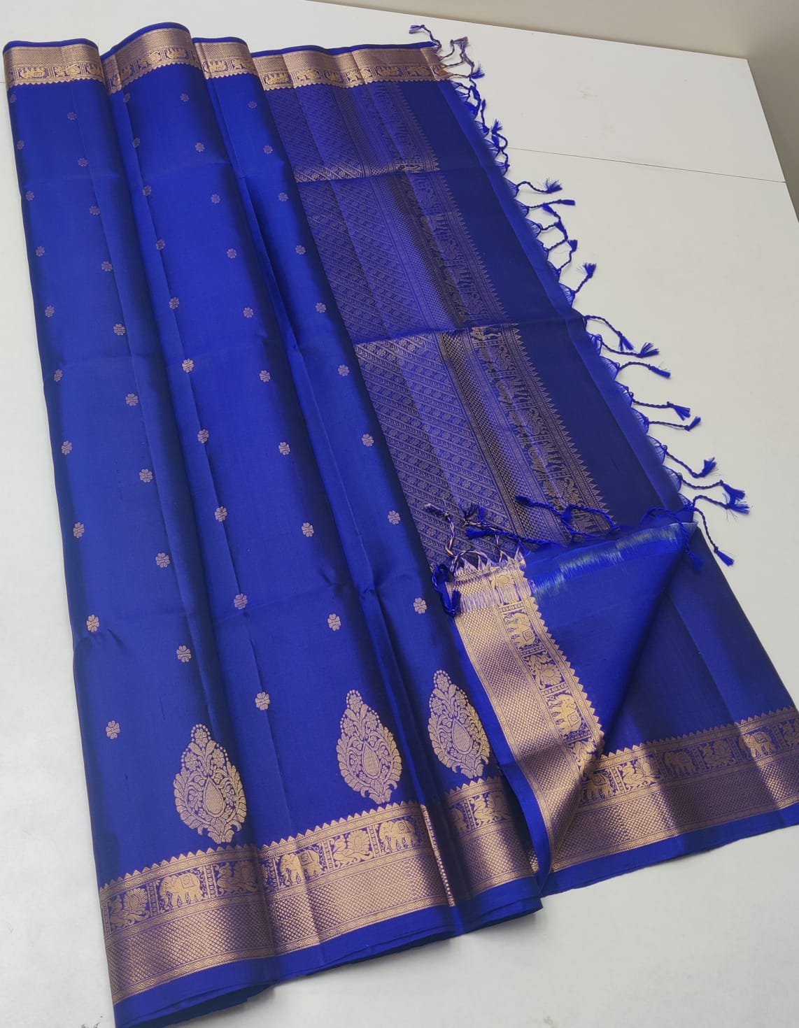 Handloom Silk Saree with Traditional Border - 2050