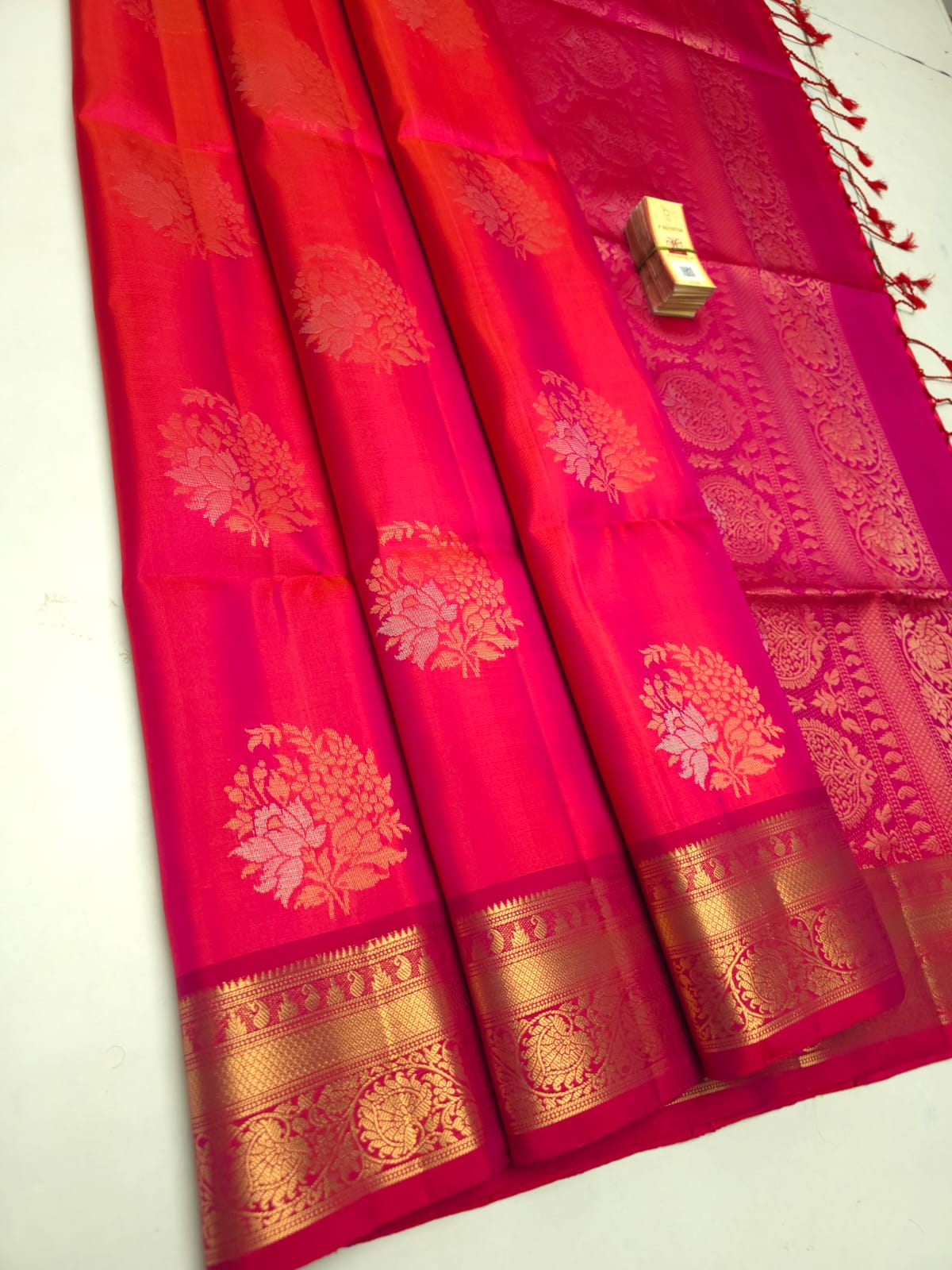 Handloom Silk Saree - Traditional Border - 1950