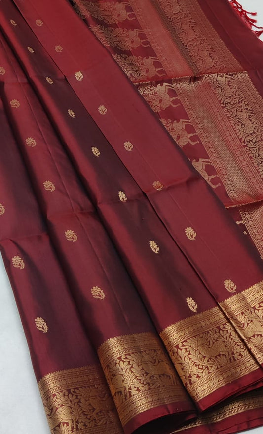 Handloom Silk Saree - Traditional Border - 1977