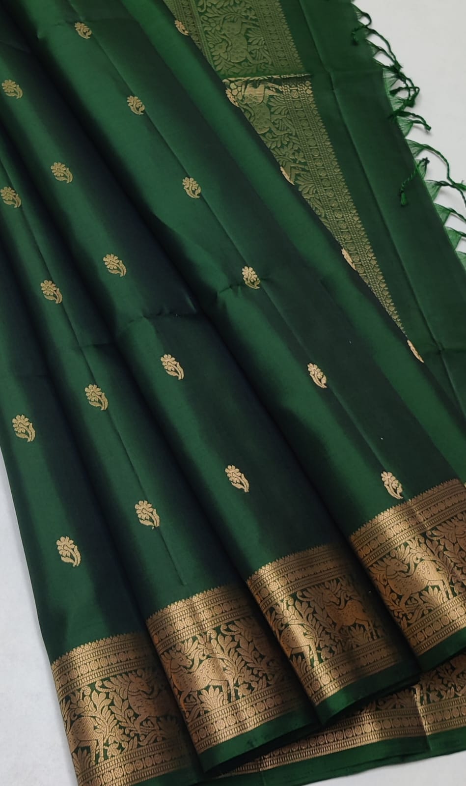 Handloom Silk Saree with Traditional Border - 2055